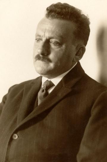 Darmstaedter.Ernest